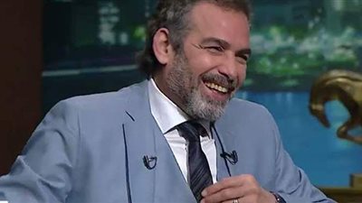 تعليق غريب من أحمد عبد العزيز على منتقديه بكوميكس 