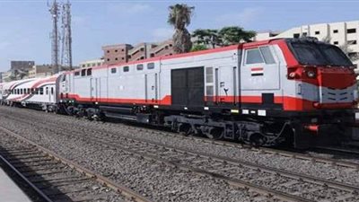 ضبط طفل رشق قطار 