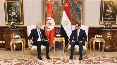 5 ملفات تتصدر القمة 