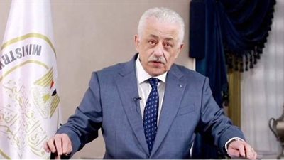 «طارق شوقي.. المتناقض».. هاجم الامتحانات الورقية وامتدحها بعد سقوط السيستم.. ورفض الامتحان المجمع ثم دافع عنه