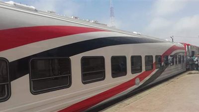 ضبط طفل أصاب راكب قطار بانفجار في عينه ببني سويف