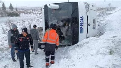 مصرع سائح روسي وإصابة 26 آخرين في تركيا