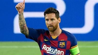 قبل الكلاسيكو.. ميسي يحيي الجمهور بمطار مدريد | فيديو