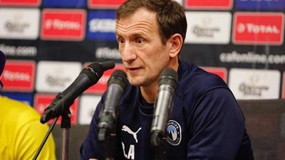 مدرب بيراميدز يعلق على أزمة فتحي وإكرامي