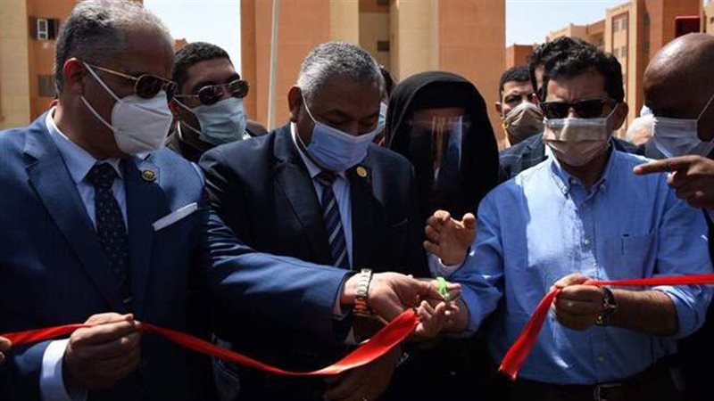 وزير والرياضة يفتتح