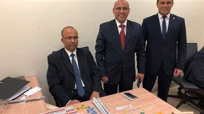 ضبط جواهرجي حاول تهريب مشغولات ذهبية بمطار القاهرة