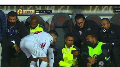 من على دكة البدلاء.. لاعبو الزمالك يتابعون مباراة الترجي ومولودية الجزائر