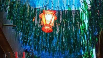«زينة رمضان».. بهجة سنوية في بيوت الأحياء الشعبية بالشرقية | صور