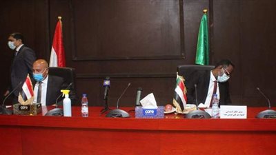 كامل الوزير: السيسي كلف بالتنفيذ الفوري لمشروعات النقل مع السودان