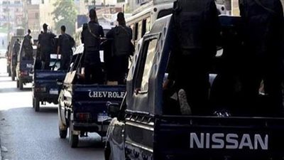 مشاهد من نهاية رحلة ضابط مزيف.. عاش 32 عاما متباهيا بالسلطة ومات داخل الحبس