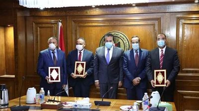 بروتوكول تعاون بين أكاديمية البحث العلمي والقومى لعلوم البحار وجامعة العريش