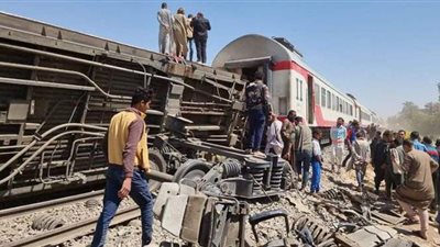 نشرة الحوادث: مفاجآت في حادث تصادم قطاري سوهاج.. حبس أحمد بسام زكي 8 سنوات.. استدعاء محمد حسان وحسين يعقوب في خلية إمبابة