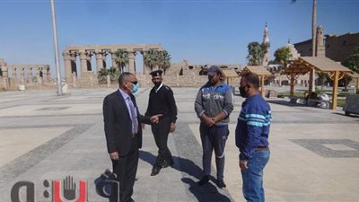 رئيس مدينة الأقصر يتفقد الأحياء للاطمئنان على سير العمل