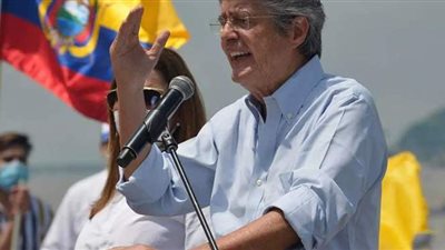 لاسو يعلن نفسه رئيسا منتخبا للإكوادور.. ومنافسه الاشتراكي يعلق