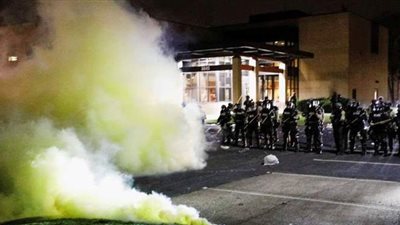 جورج فلويد جديد.. مينيسوتا تنتفض ضد الشرطة الأمريكية بعد مقتل شاب أسود | فيديو