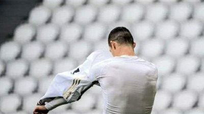 بعد إلقائه قميص الفريق.. شرط كريستيانو رونالدو للبقاء مع يوفنتوس