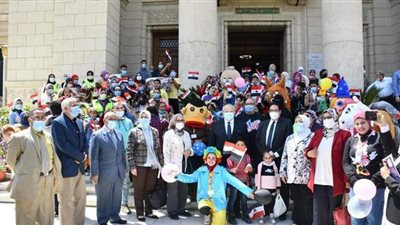 الخشت: إكرام الأطفال الأيتام واحتضانهم من أوجب الفروض الإنسانية