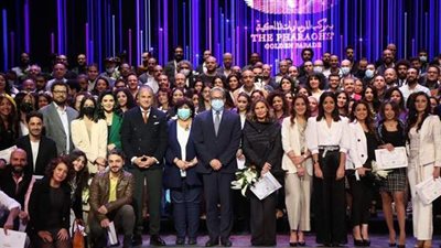 وزيرا الثقافة والسياحة يكرمان نجوم موكب المومياوات الملكية بالأوبرا