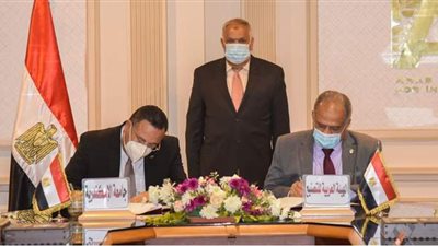 توقيع بروتوكول تعاون بين العربية للتصنيع وجامعة الإسكندرية | صور