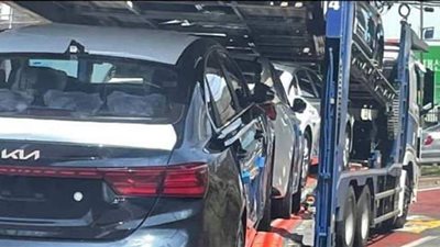 تسريب صور كيا سيراتو 2022 فيس ليفت بشعار 