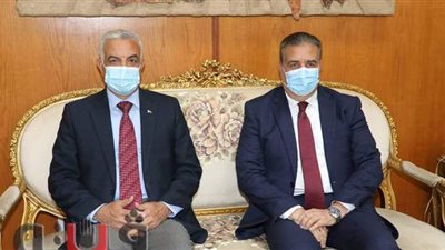 محافظ المنوفية يبحث سبل التعاون مع رئيس الجامعة ويفتتح معرض «أهلا رمضان»