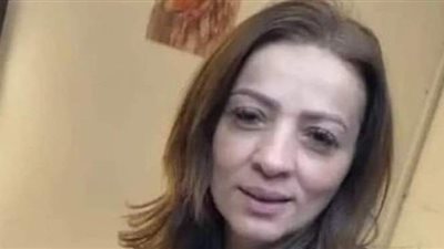 آخرهم «مونيا» بـ«الحاج متولي».. صور لفنانين أثارت ضجة على مواقع التواصل الاجتماعي