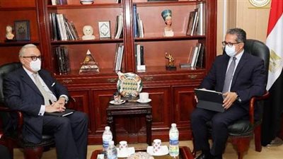 الآثار تناقش سبل تنظيم احتفالية مرور 40 عاما علي إنقاذ معبد فيله