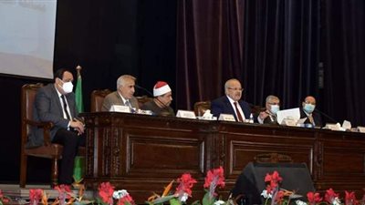 جامعة القاهرة تحتفل بتوزيع جوائز مسابقة 