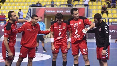 بسبب كورونا.. الأهلي يطلب تأجيل قمة دوري اليد