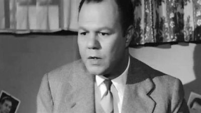 كيف استطاع عبد العزيز محمود تغيير أغنية 