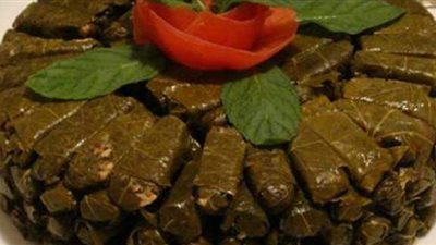 أساسي على سفرة أول يوم رمضان.. طريقة عمل ورق العنب