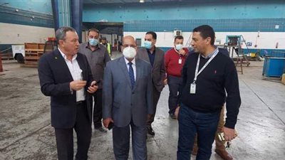 رئيس مصر للطيران يتفقد قطاعي التشغيل والدعم الهندسي بمطار القاهرة