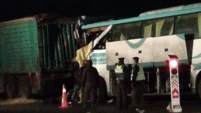 ارتفاع حصيلة ضحايا تصادم أتوبيس وتريلا بصحراوي أسيوط لـ ١٦حالة وفاة و4 مصابين