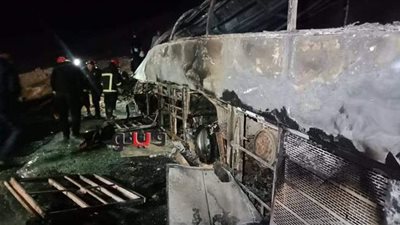 الصحة تعلن رسميا حصيلة ضحايا حادث اصطدام أتوبيس بسيارة نقل في أسيوط