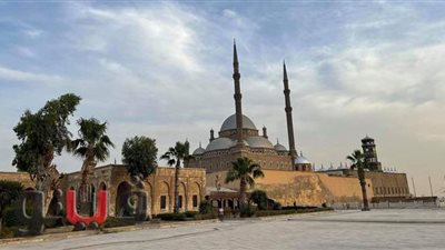 القلعة تتزين قبل إطلاق مدفع الإفطار في أول أيام شهر رمضان | فيديو