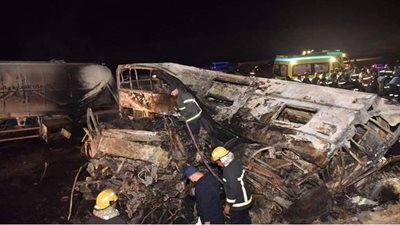 النيابة تعاين جثامين ٢٠ شخصا تفحموا في حادث 