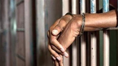 حبس عاطل تخصص في سرقة الهواتف المحمولة بعين شمس