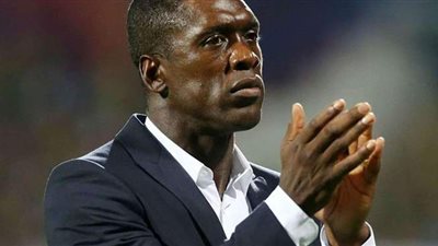 لمواجهة العنصرية.. سيدورف يطالب بإنذار اللاعبين حال تغطية الفم عند الحديث