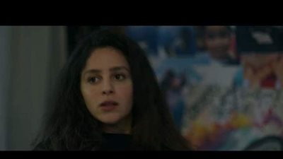 مسلسل حرب أهلية.. جميلة عوض تبتز صديقتها بفيديو تغيير ملابسها