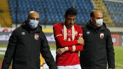 طبيب الأهلي يكشف نتيجة أشعة أكرم توفيق