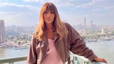 وصلة غزل بين مايا دياب ونوال الزغبي بسبب «العرافة» بسمة وهبة