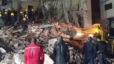 انهيار عقار مكون من 5 طوابق في ميت غمر بالدقهلية.. وأنباء عن سقوط ضحايا