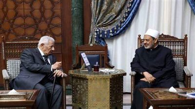 شيخ الأزهر ينعى الكاتب الصحفي مكرم محمد أحمد