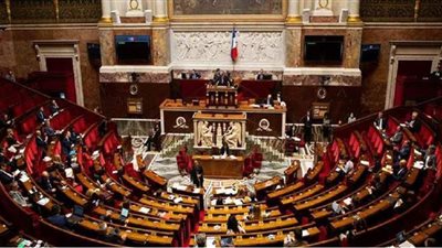 البرلمان الفرنسي يعتمد مشروع قانون الأمن الشامل المثير للجدل