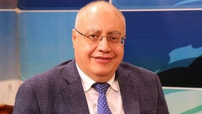 إحباط محاولة تهريب مستحضرات تجميل وسجائر وتبغ على رحلة بيروت