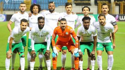 المصري يتقدم على الطلائع بهدف في الشوط الأول