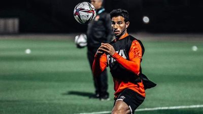 حمدي فتحي ومحمود وحيد يواصلان التأهيل على هامش مران الأهلي