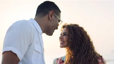 على شواطئ العلمين.. ميريام فارس وآسر ياسين يخطفان الأنظار في إعلانات رمضان | فيديو