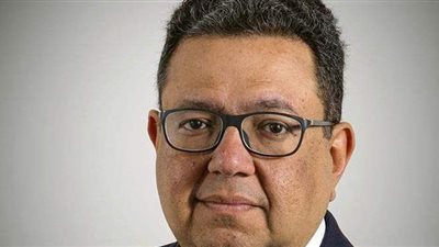 زياد بهاء الدين عن تطعيم البرلمانيين بلقاح كورونا: يزعجني غياب العدالة