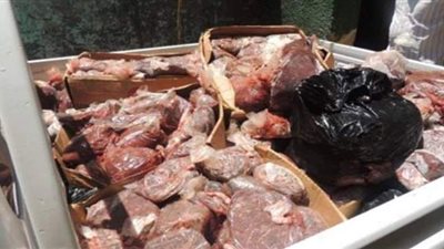 ضبط 50 كيلو لحوم فاسدة بأسواق دمياط